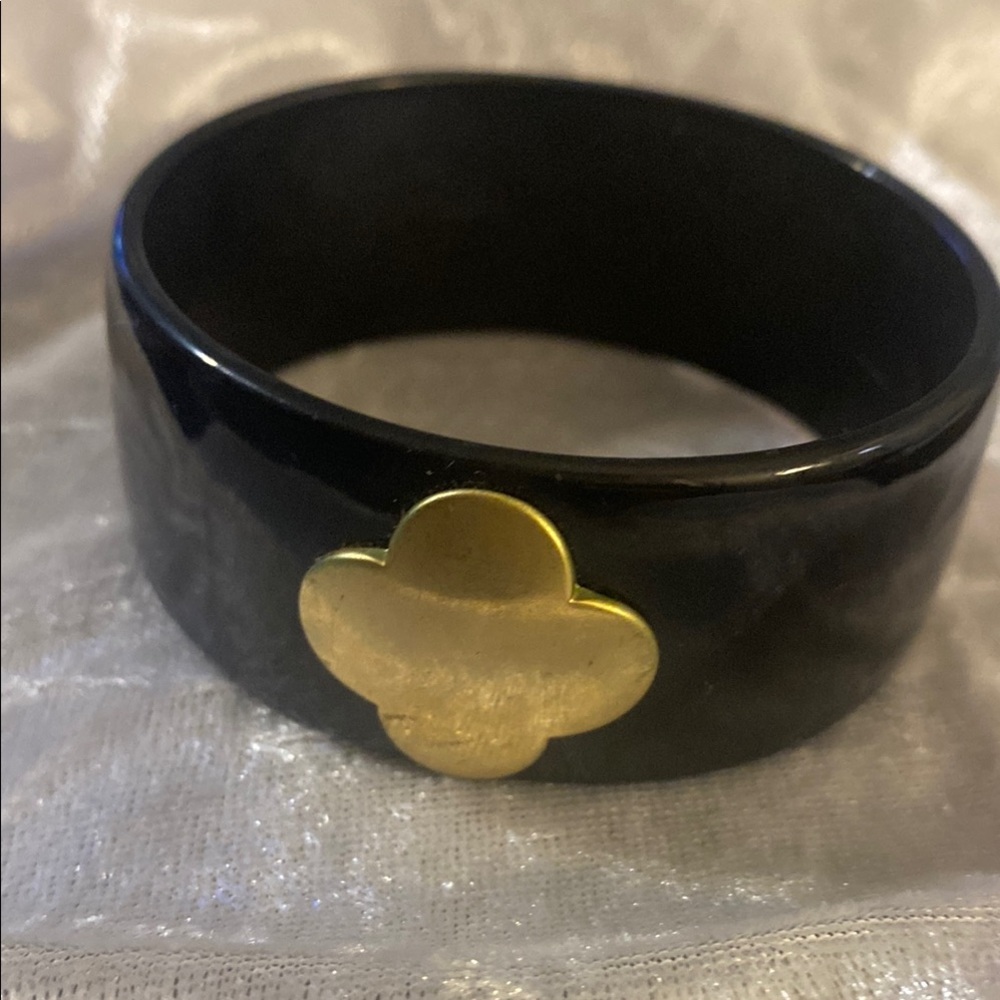 Heidi Klum Black Resin Bangle with Gold Clover Accent